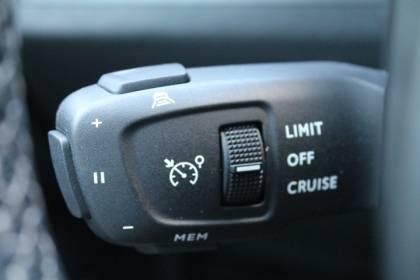 Peugeot 3008 Hybrid 225 Allure Pack
