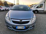 Opel Corsa 1.2 3 porte Enjoy - Opel Corsa Enjoy mit Benzin-Antrieb