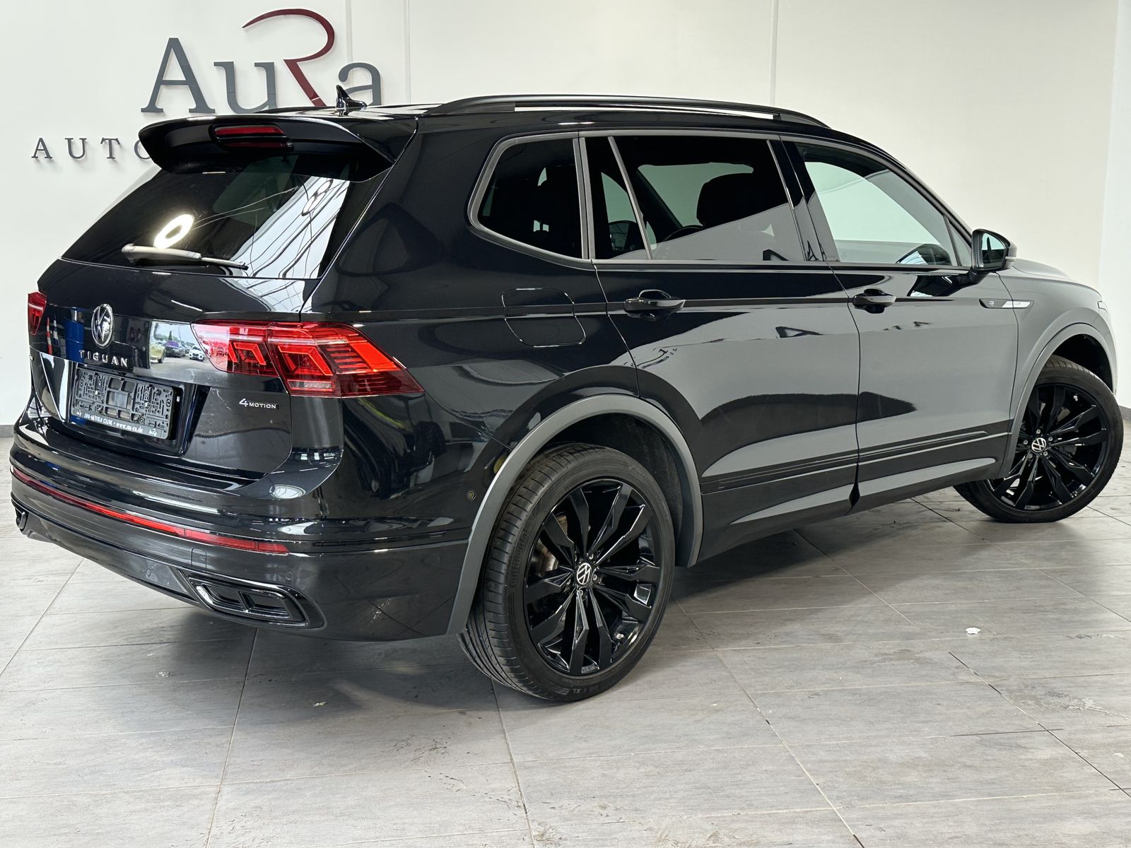 Fahrzeugabbildung Volkswagen Tiguan Allspace 4M R-Line NAV+IQ-LIGHT+AHK+20ZO