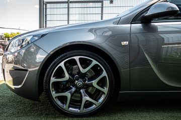 Fahrzeugabbildung Opel Insignia A Sports Tourer OPC 4x4 STANDH.|BOSE