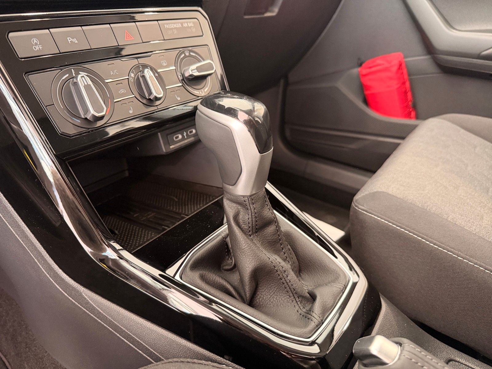 Volkswagen T-Cross - Bild 17