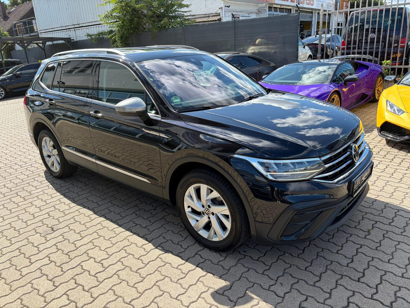 Volkswagen Tiguan Allspace 4Motion* 7-SITZE*LED*ACC*VIRTUAL