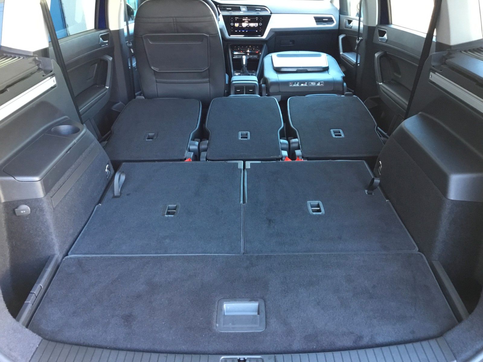 Fahrzeugabbildung Volkswagen Touran 1.5 TSI DSG Goal+LED+AHK+7Sitzer+Kamera