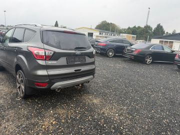 Ford Kuga - 4
