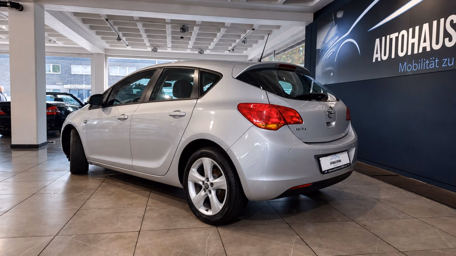 Opel Astra J Lim. 5-trg Edition *Erst 78tkm*Automatik