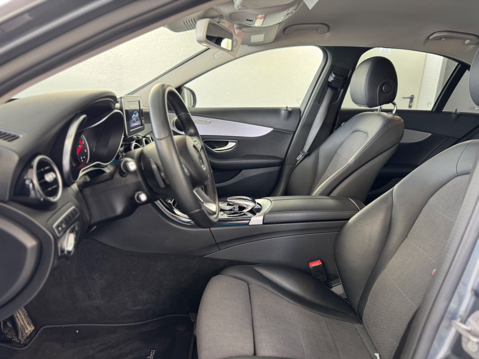 Mercedes-Benz C 220d Lim. Avantgarde*Spur*Tot-Winkel*AHK*SHZ* foto 11