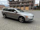 Volvo V70 D5 Diesel Automatik  Momentum 205 PS - Volvo V70: 20v