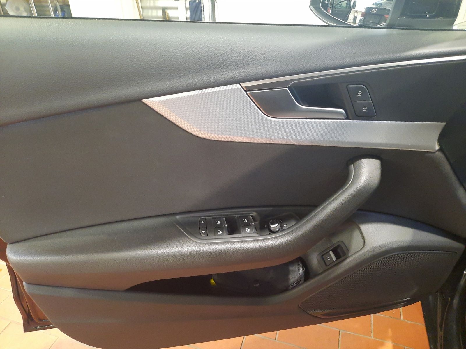 Fahrzeugabbildung Audi A4 Avant 50 TDI Q sport LED ACC PANO NAVI SOUND