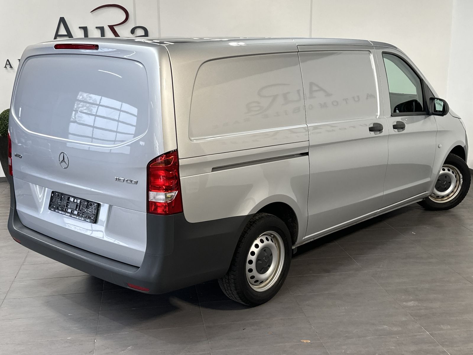 Fahrzeugabbildung Mercedes-Benz Vito 110 LangKAMERA+BLUETOOTH+SORTIMO+SHZ+TEMPOM
