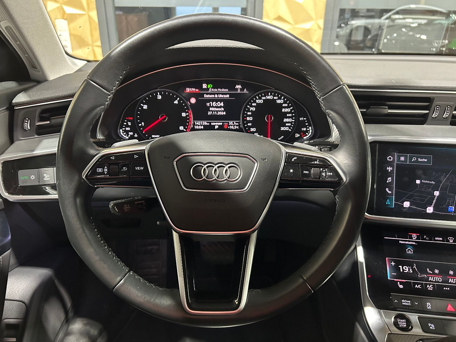 Fahrzeugabbildung Audi A6 Avant 50 TDI quattro HEAD-UP/ACC/APPLE/KAMERA