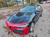 Alfa Romeo Giulia 2.0 Turbo16V 147kW AT8 Super (Servicegepf - Alfa Romeo Giulia: Limousine, Super