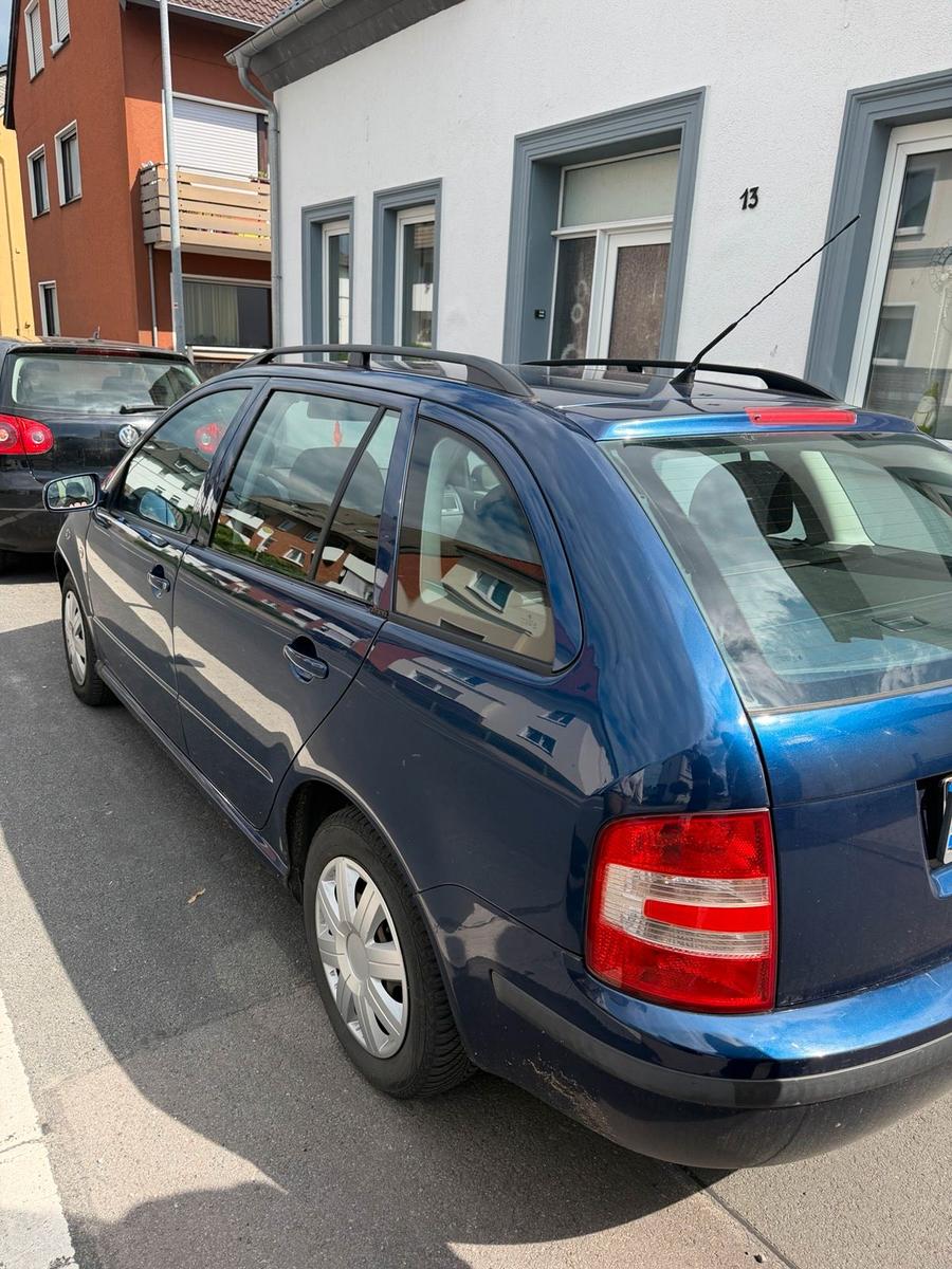 Skoda Fabia 2006 — engine 80 HP (59kW)