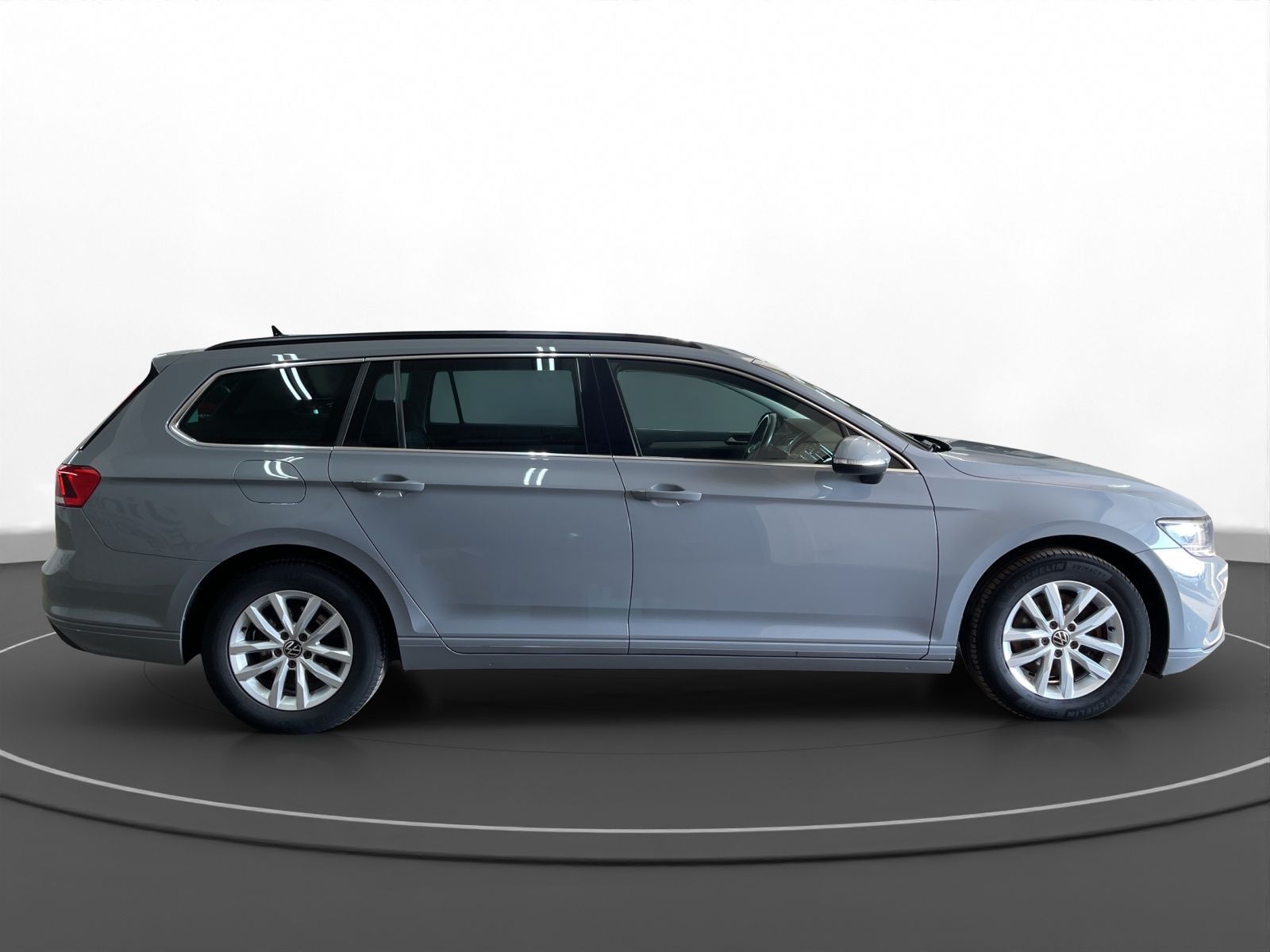 Volkswagen Passat Variant - Bild 7
