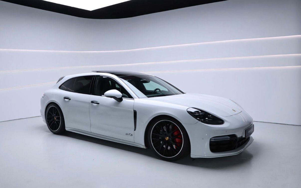 PORSCHE Panamera GTS ST/Pano/Standhzg/360°/Sport Design