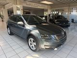 Skoda Octavia Combi Scout 4x4,DSG,Kamera,Ahk,Navi,Tüv- - Skoda Octavia: Combi Scout