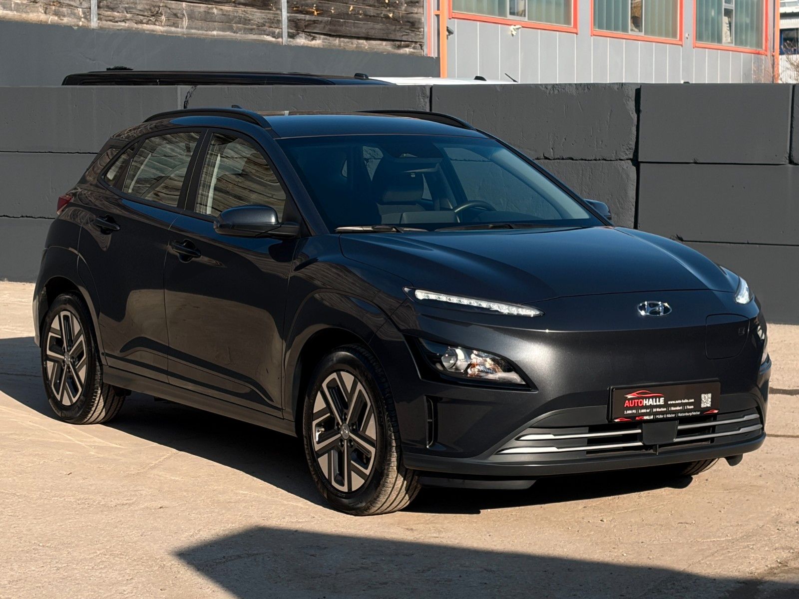 Fahrzeugabbildung Hyundai Kona Select Elektro ACC LKAS PDC CAM SHZ CarPlay