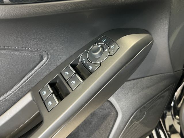 Ford Focus ST X  TrackPack B&O Fahrerassistenz-Paket