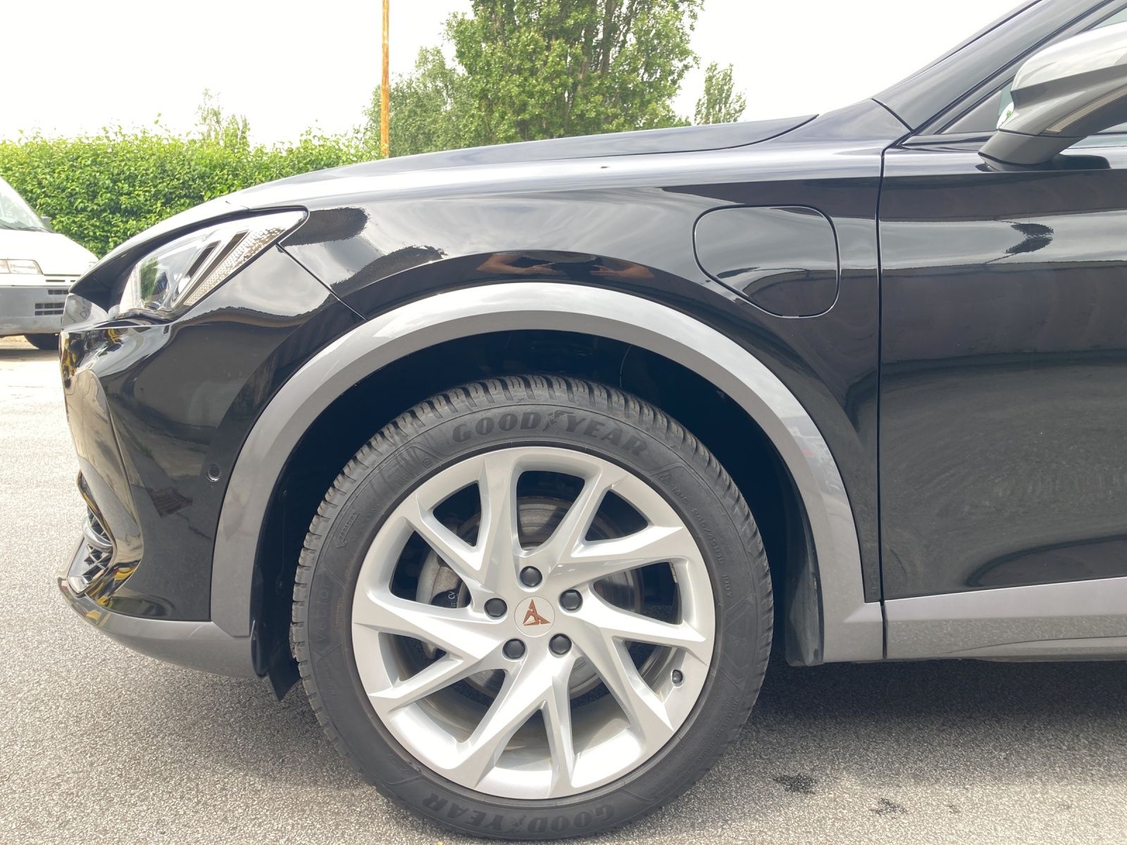 Fahrzeugabbildung CUPRA Formentor e-Hybrid DSG LED AHK ACC RFK SH 18"