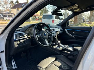 Fahrzeugabbildung BMW 320d M-Paket ShadowLine*Kamera*Navi.Proff*SHZ*