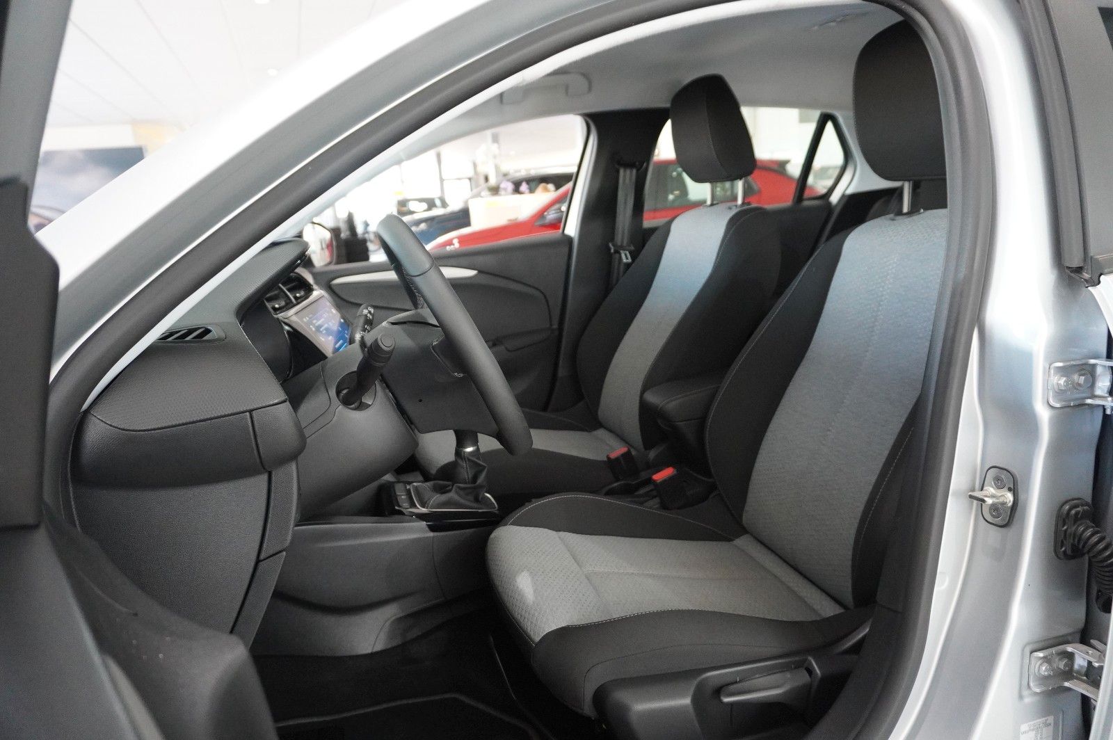 Fahrzeugabbildung Opel Corsa F 1.2 FACELIFT NAVI/LED/KAMERA/VIRTU./DAB+