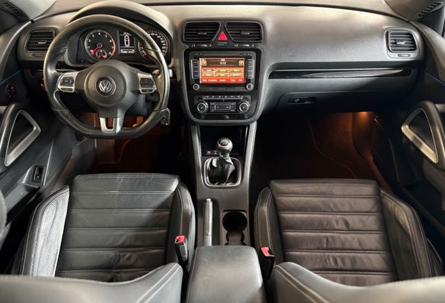 VW Scirocco Scirocco 2.0 TSI*XENON*PANO*NAVI*PDC*SZHG*LEDER* - Bild 11