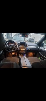 Mercedes-Benz GLE 350 d 4MATIC - AMG Line - blaue Mercedes-Benz GLE-Klasse