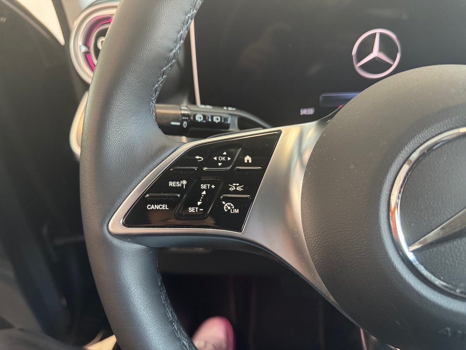 Fahrzeugabbildung Mercedes-Benz GLC 200 4M Avantgarde*AHK*Totwink*Memory*LED*Kam