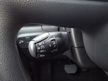 Bild 17 Citroën C3 PureTech 1.2 Shine Automatik/LED/Regen+Licht