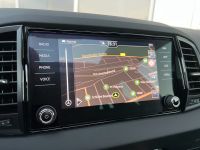 SKODA Karoq 1.5 TSI ACT DSG Sportline PANO AHK 5J GAR bei Autohaus Landmann & Maier OHG