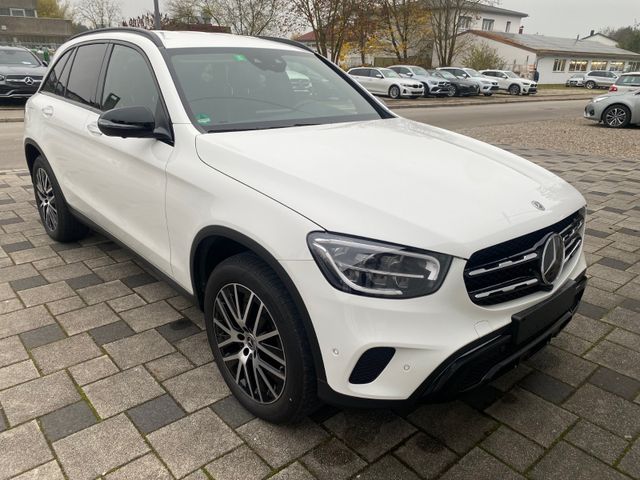 Mercedes-Benz GLC 300 e 4MATIC Aut AHK Navi dig.Display HeadUp