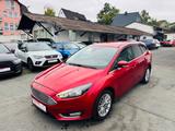 Ford Focus Turnier Titanium/ - Ford Focus: Rot