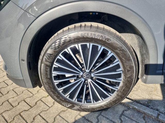 Fahrzeugabbildung Volkswagen Tiguan 1.5 eTSI ELEGANCE NAVI STHZG AHK LED-PLUS