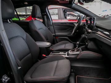 Ford Focus Turnier ST-Line X PANO AHK schwenkbar RFK