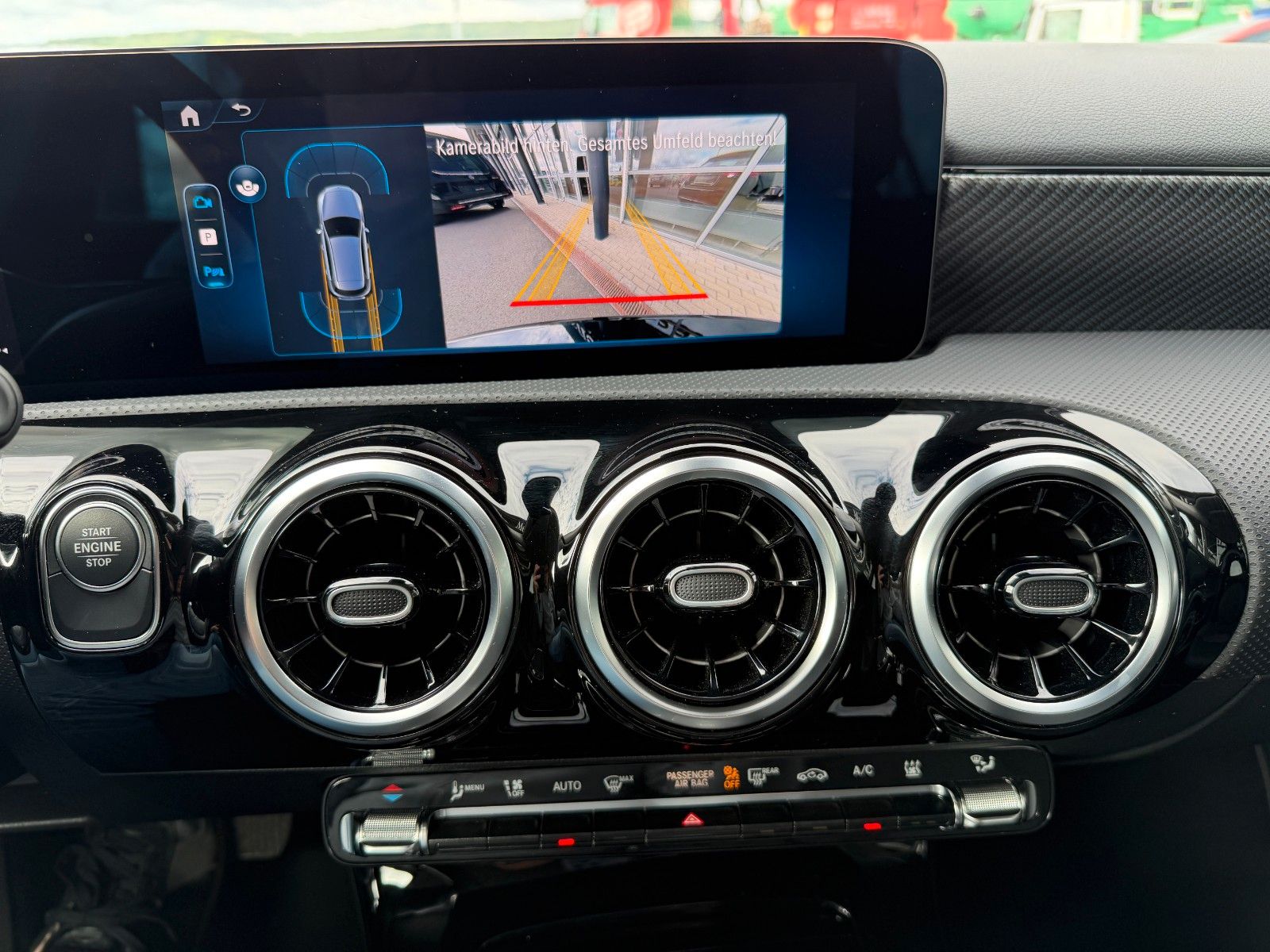 Fahrzeugabbildung Mercedes-Benz A 250 e Progressive AHK+R-Kamera+Carplay+WinterP