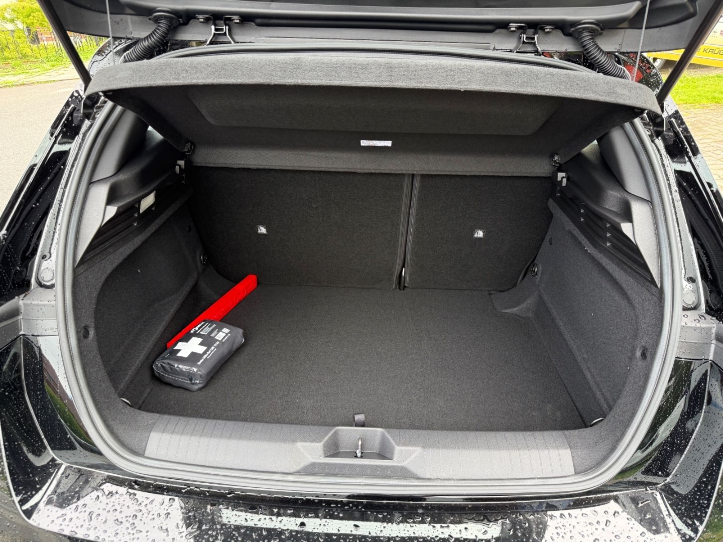Fahrzeugabbildung Opel Astra L Edition SHZ+LHZ+Kamera+Allwetter