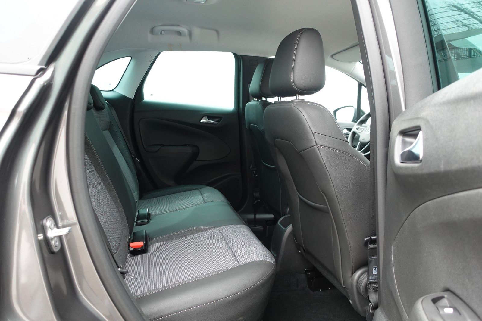 Fahrzeugabbildung Opel Crossland 1.2T Elegance Navi,Allwetter,PDC,SHZ