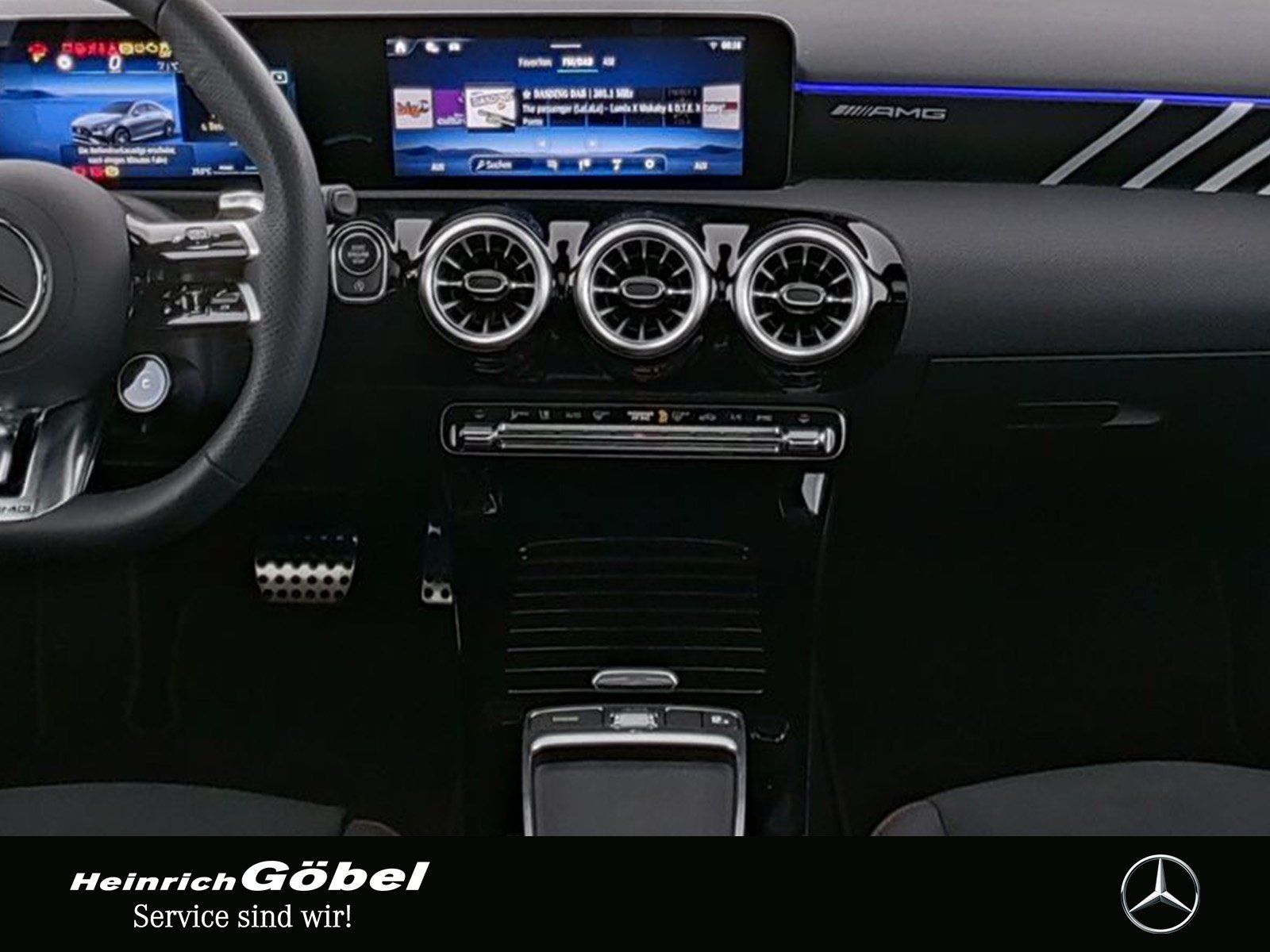 Fahrzeugabbildung Mercedes-Benz AMG A 35 4M Lim. PANO+FAHRASSI+BURMESTER+2xNIGHT