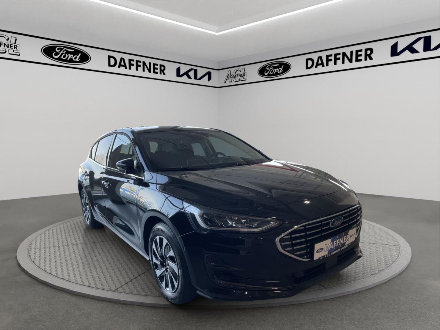 Fahrzeugabbildung Ford Focus Titanium X 1.0 EcoBoost Mild-Hybrid EU6e