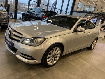 Mercedes-Benz C 180 Coupe CGI *Bi-XENON*PDC*NAVI*SHZ*