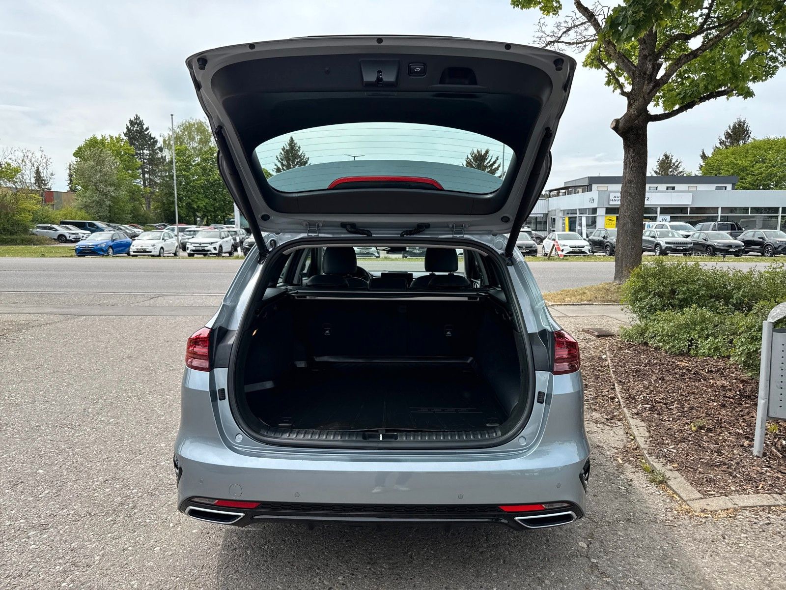 Fahrzeugabbildung Kia cee'd Sportswagon Plug-In-Hybrid Spirit TECHNOLO