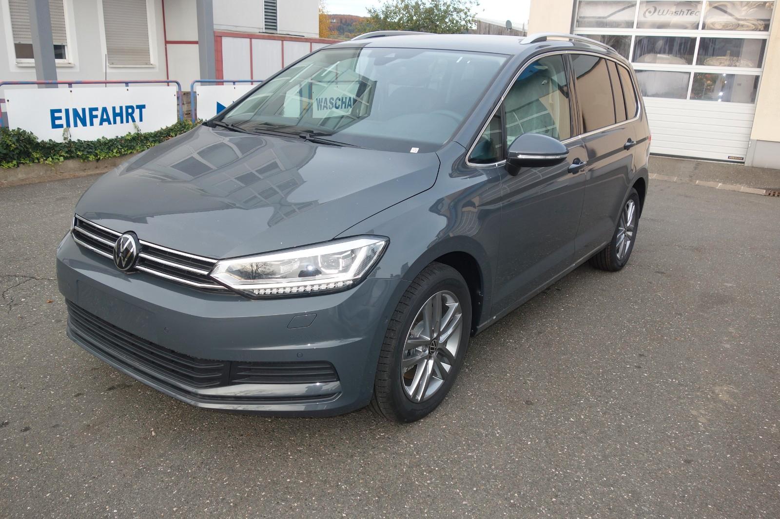 Volkswagen Touran Comfortline  AHK 7 Sitzer