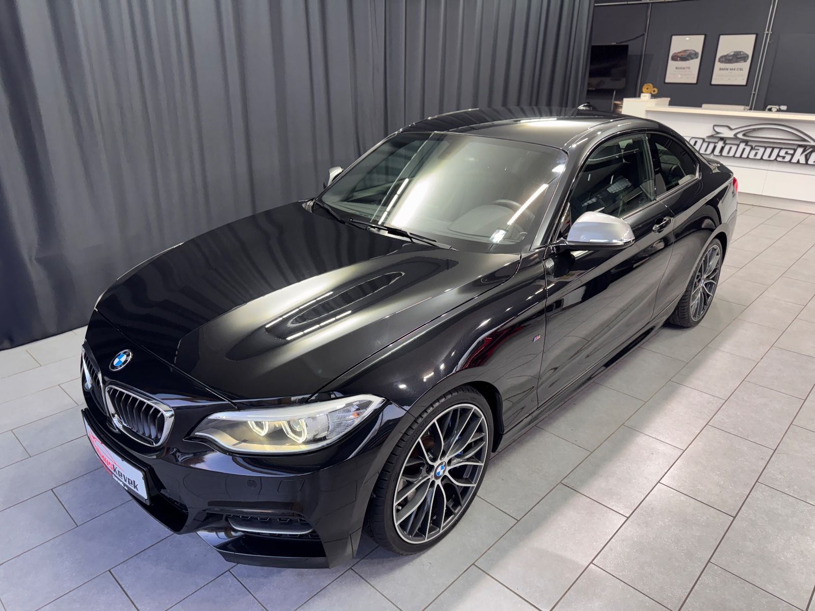 Fahrzeugabbildung BMW M240i Coupe xDrive|M-PERFORMANCE|1.HAND|
