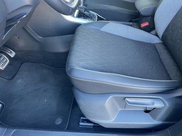 Volkswagen T-Roc 2.0 TDI DSG Goal ACC AHK LED-PLUS NAVI ALU