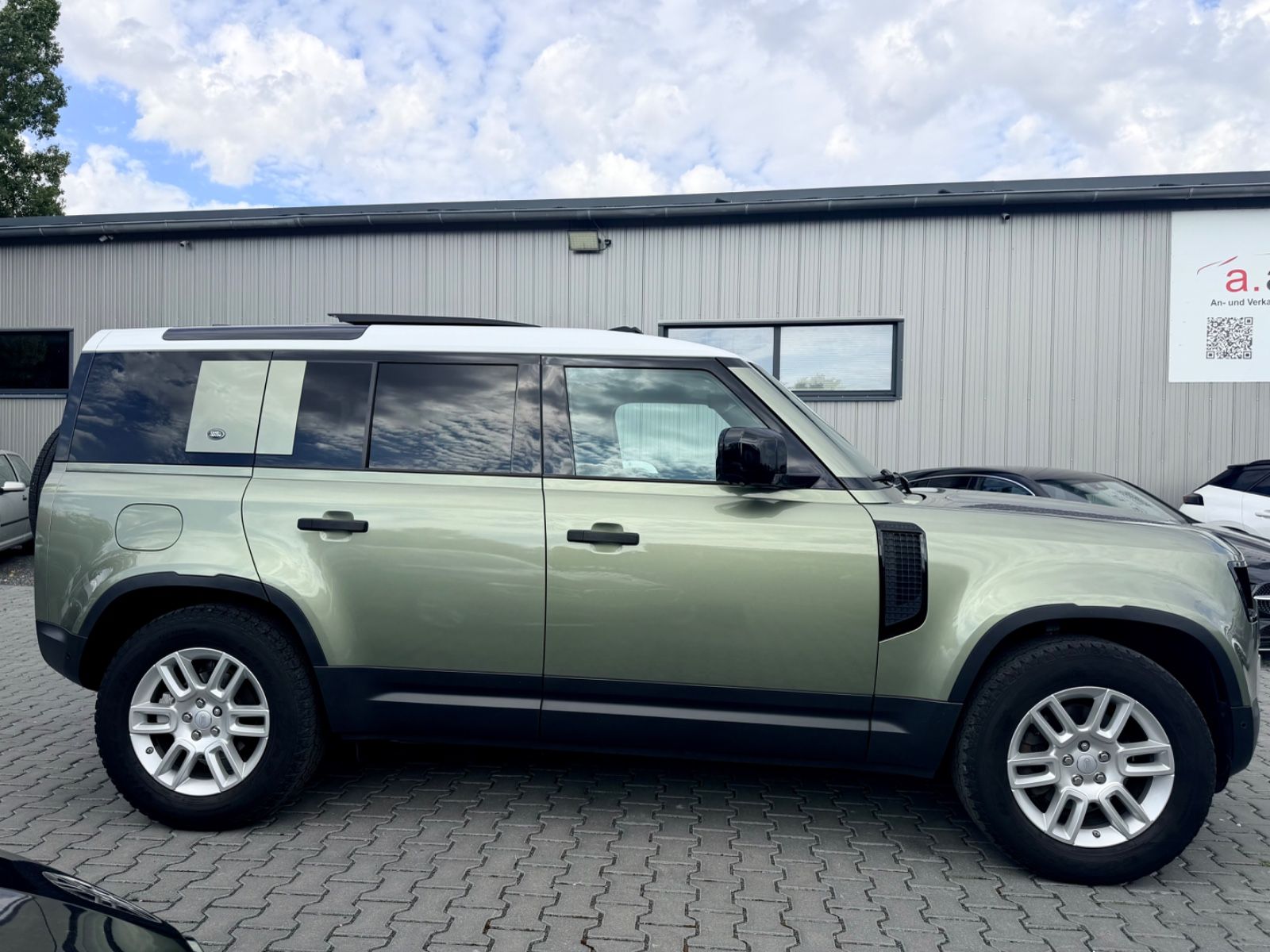 Land Rover Defender P200 Pano AHK 6 SITZER foto 4