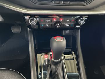 Jeep Compass e-Hybrid Altitude KAMERA SHZ PDC CARPLAY