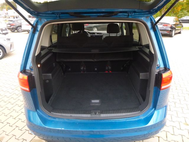 Fahrzeugabbildung Volkswagen Touran 2,0 TDI BMT >NAV/LED/Sitzheiz<