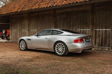 2003 Aston Martin VANQUISH 照片 2