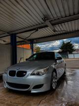 BMW E60 530i M-Packet M5-Look - BMW 530 aus 2006: 530i