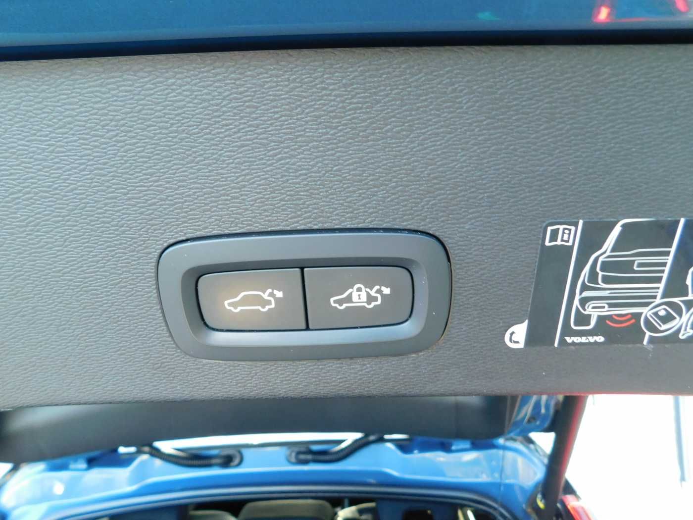 Fahrzeugabbildung Volvo C40 Recharge Twin 1st Edition Ultimate