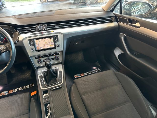 MYAUTOCENTER – Gebraucht- und Jahreswagen mit Werkstattservice in Pfaffenhofen Volkswagen Passat Variant Comfortline *4Motion*Kamera*AHK*